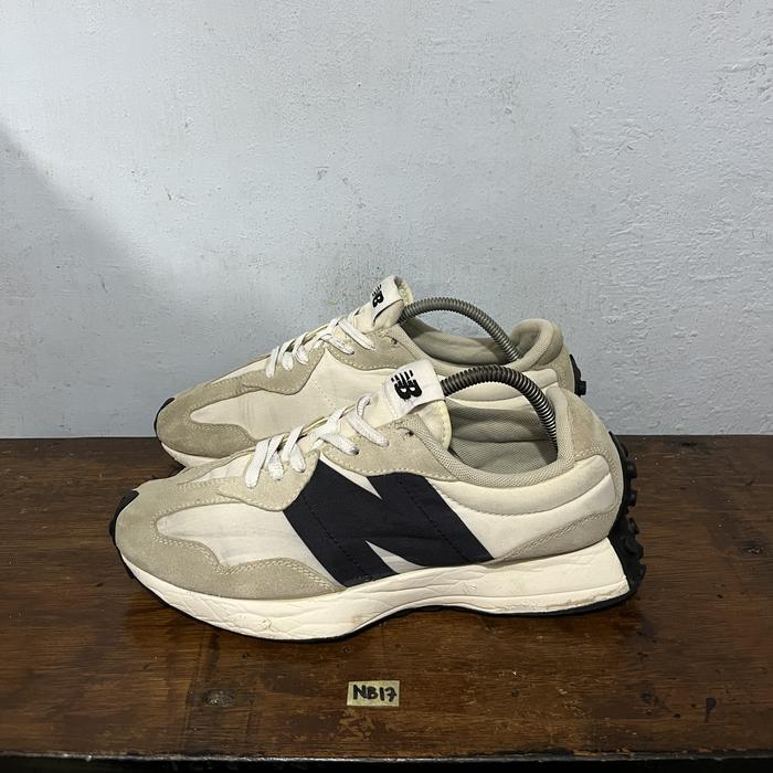 Sepatu second ori new balance 327 sea salt grey black size 43