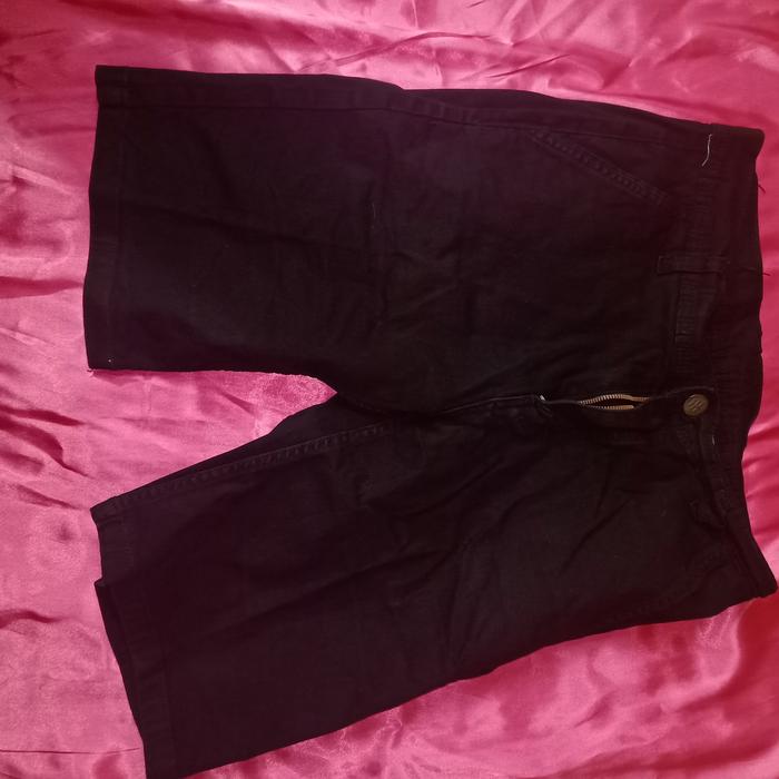 CELANA PENDEK CROCODILE SECOND