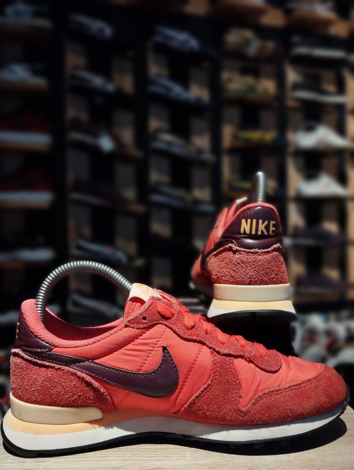 LS0139 Sepatu Wanita NIke Internationalist Red ORIGINAL SECOND
