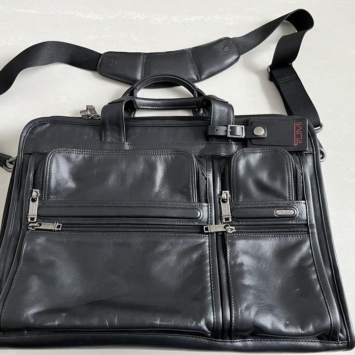 Tumi Leather Briefcase Original kondisi belum dipake