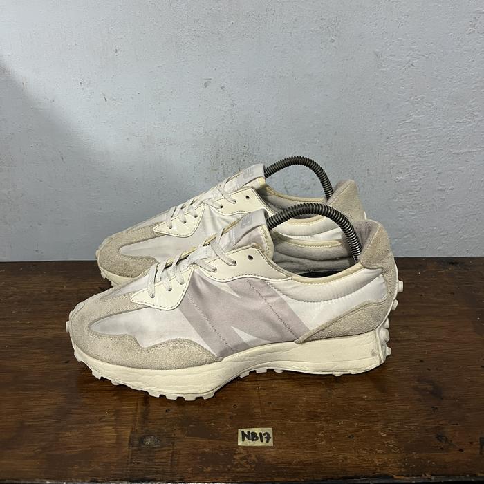 Sepatu second ori new balance 327 white size 40