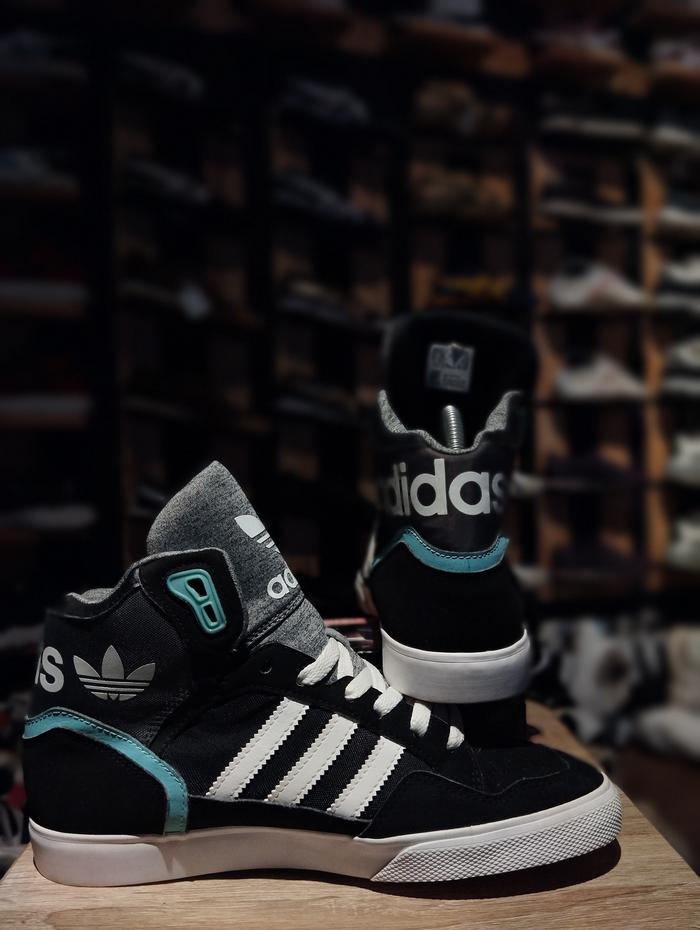 LS0058 Sepatu Wanita Adidas Leather High ORIGINAL SECOND