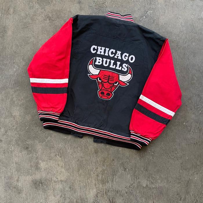 Vintage Varsity Jacket Chicago Bulls Starter Reversible