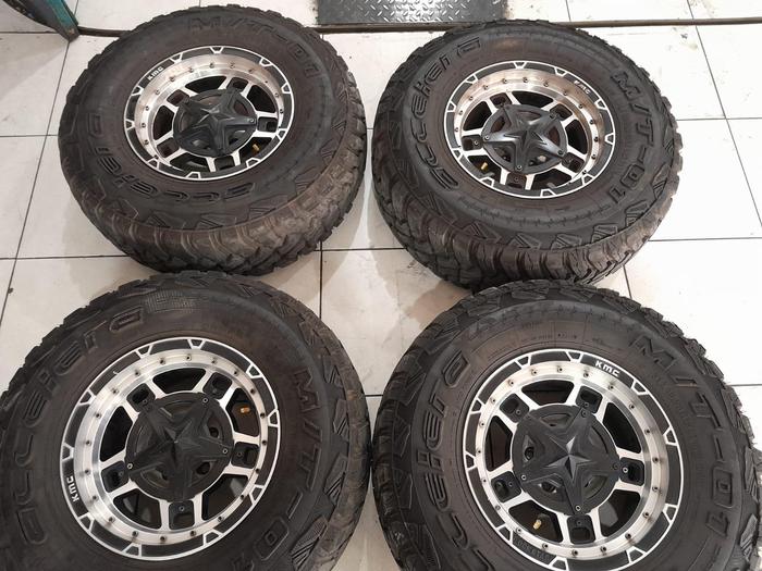 VELG MOBIL SEKEN HSR ROCKSTAR BEKAS RING 15 LEBAR 8 PCD 5X114 PLUS BAN ACCELERA M/T 31X10.5 R15 COCO