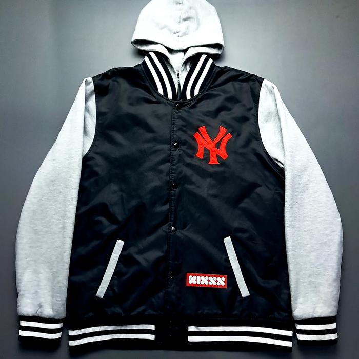 Majestic New York Yankees Jacket with hoodie Black Grey