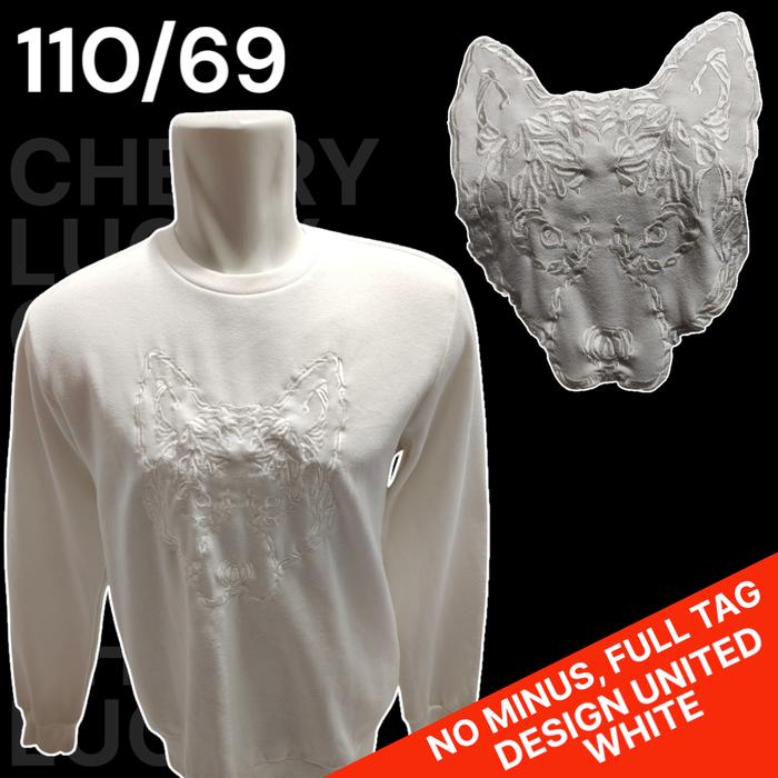 Sweater Putih Design United/Crewneck Design United Original - Second