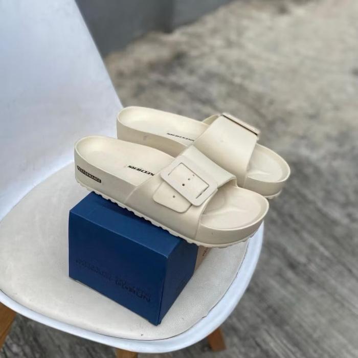 SANDAL WANITA SKECHERS CREAM SANDAL PEREMPUAN SKECHER ORIGINAL SANDAL PCEWE KARET TERBARU SKECHERS
