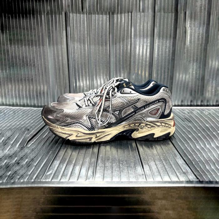 Mizuno Adventure Silver Navy