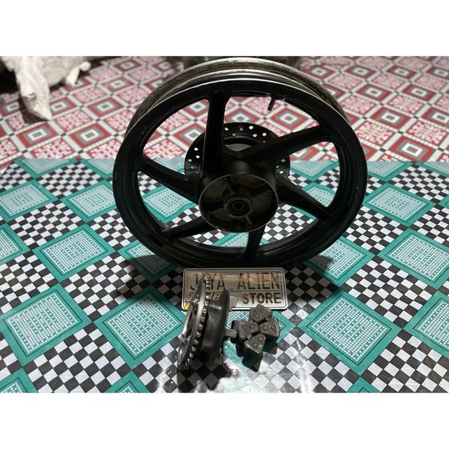 Velg CB150R Old Belakang Ori Copotan Set Napgir