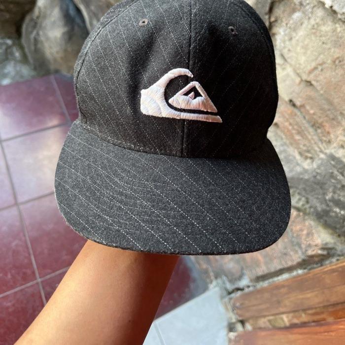 Topi quiksilver flexfit yupoong