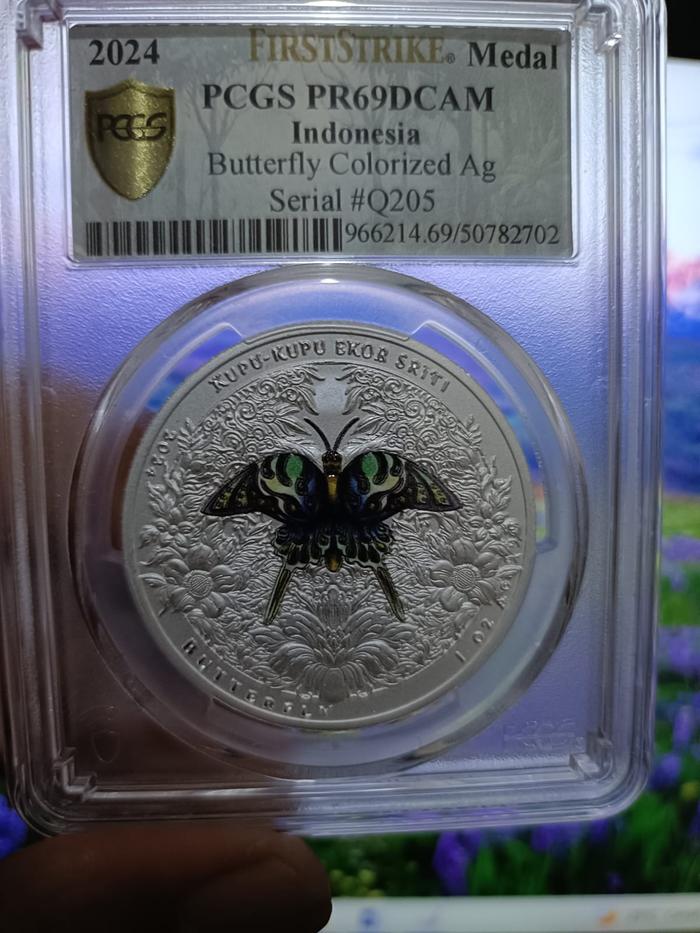 Koin Perak Kupu Ekor Sriti  Proof  Warna PCGS PR 69 - 1 oz Silver Bullionspot