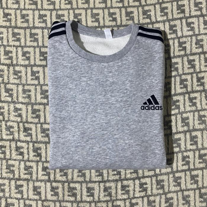 Adidas 3 Stripe Essential Crewneck