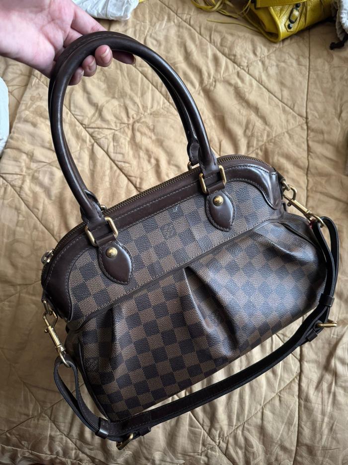 LV Evora Damier Authentic