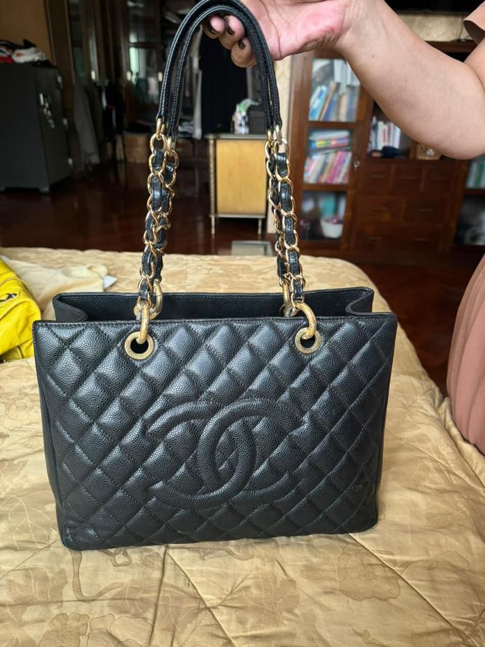 Chanel gst Black Caviar Authentic