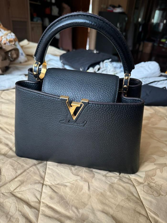 LV Capucines bb taurillon Authentic