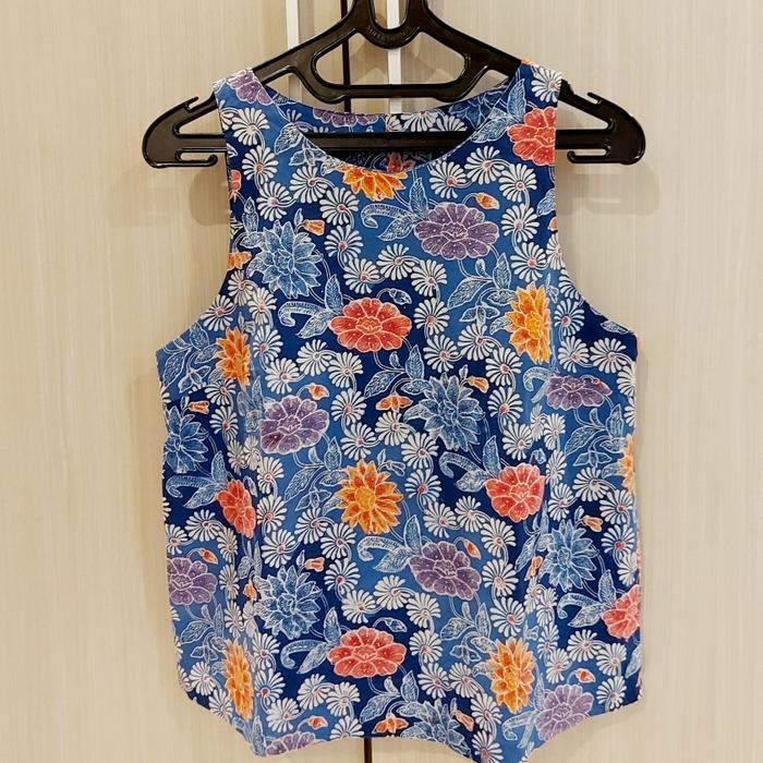 Floral batik top preloved