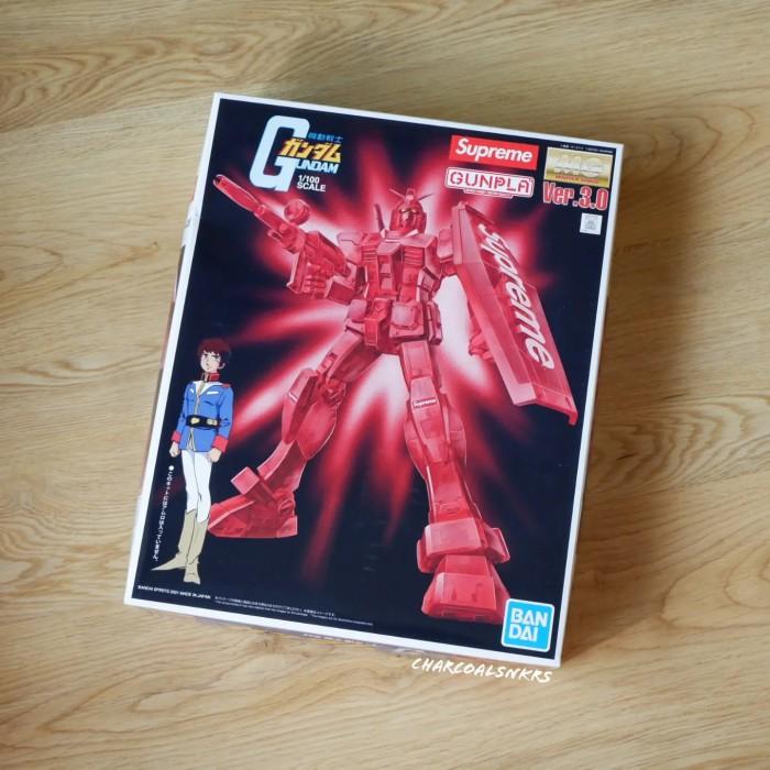 SUPR3ME GUND4MM MG 1/100 RX-78-2 "Ver. 3.0"