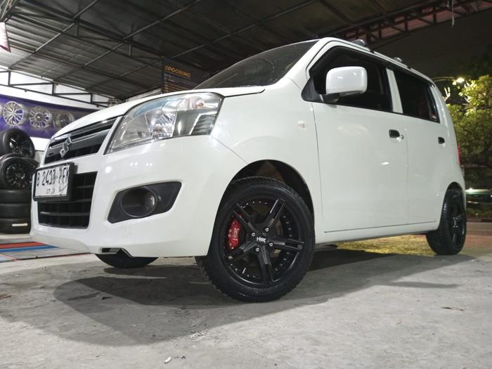 modifikasi mobil suzuki karimun wagon R menggunakan velg hsr keunikai R15 pcd 4x100black oil face ||