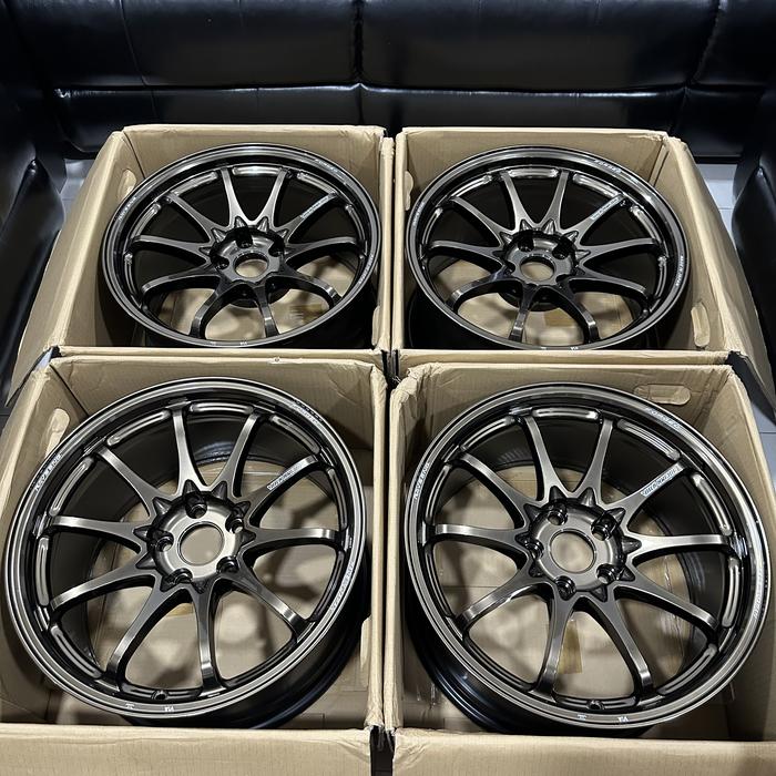 BNIB Volk Rays CE28 CE28N Plus CE28N-Plus R18 9,5 off 22 Velg
