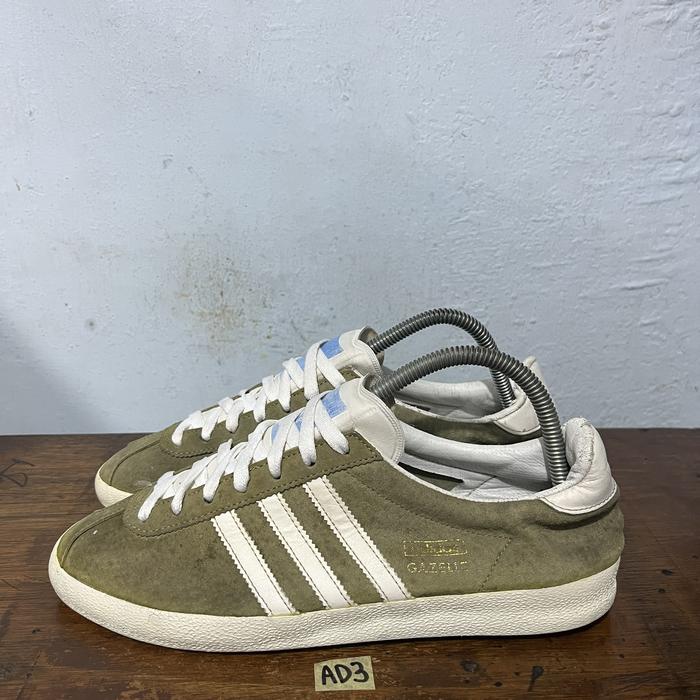 Sepatu second ori adidas gazelle OG green size 40,5