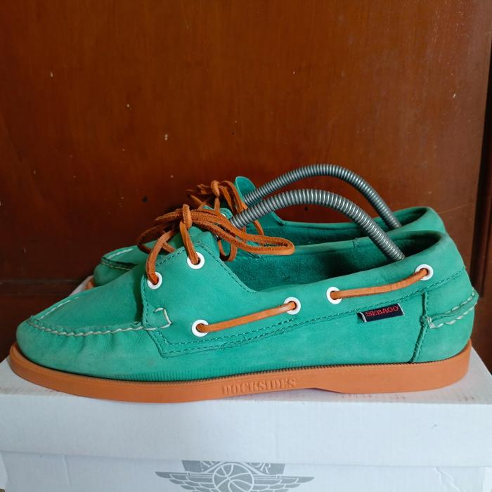 sebago docksides authentic  Size 42-43  ( Harga Nett )