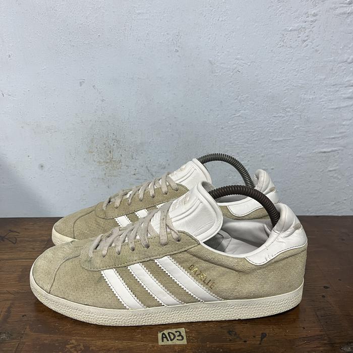 Sepatu second ori adidas gazelle OG grey size 41