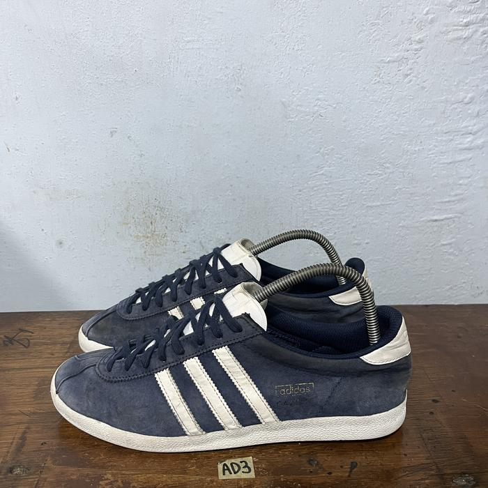 Sepatu second ori adidas gazelle OG 2012 size 41