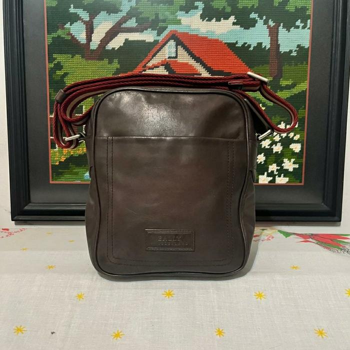 Tas Selempang Bally Leather - Bekas Second Preloved Original Authentic