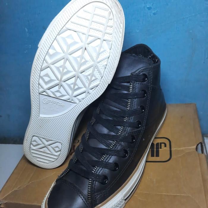 converse moto jacket like new