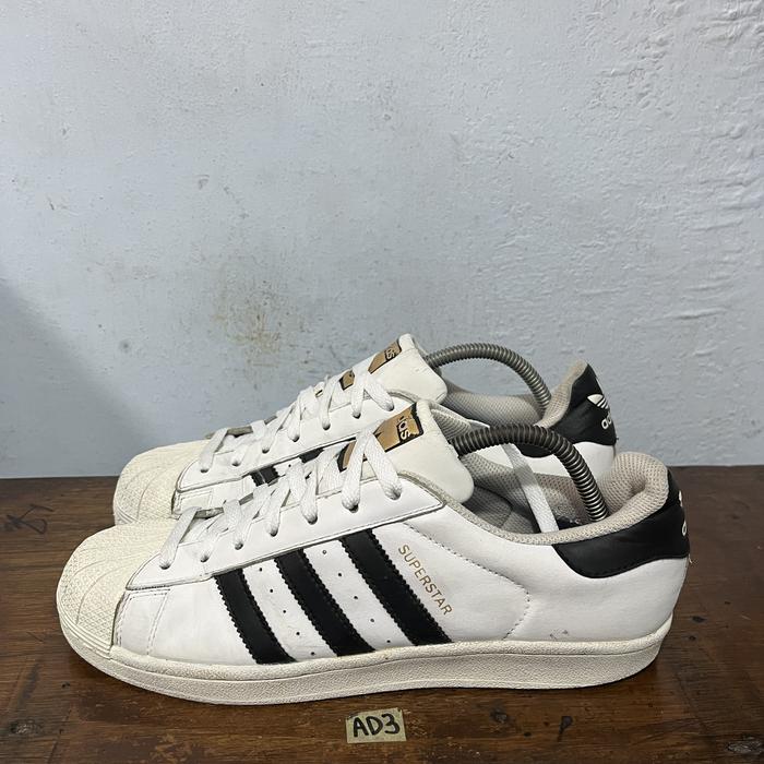 Sepatu second ori adidas superstar size 43