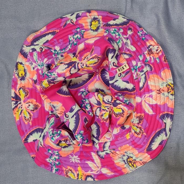 Topi pantai renang wanita ROXY