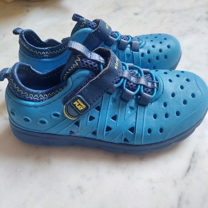 Sepatu Karet Anak Laki-Laki Stride Rite Preloved