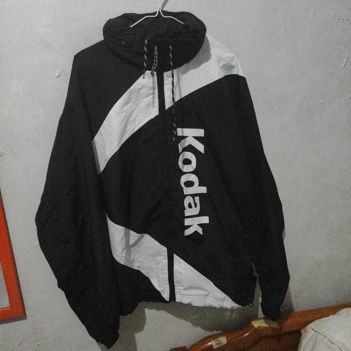Jaket wind breaker  Kodak