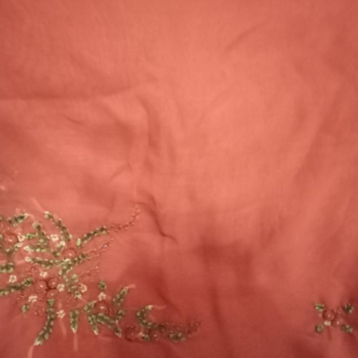 Kerudung Segi Empat Paris Motif Sulam Pita
