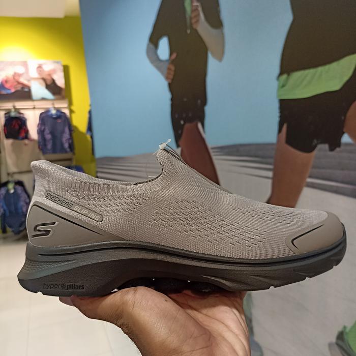 Sepatu Skechers Go Walk 7 Mens