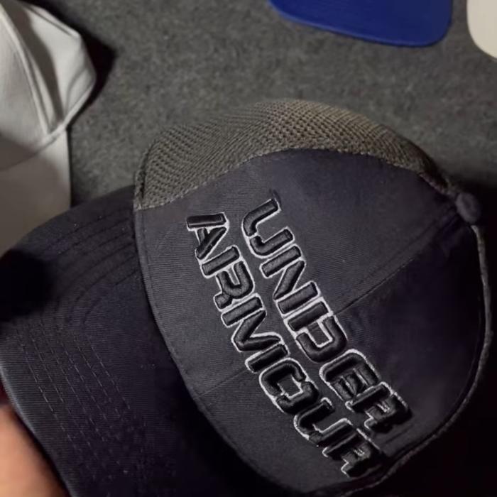 TOPI UNDER ARMOR +8,5 hitam buildup
