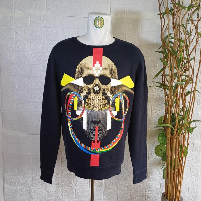 SWEATER CREWNECK MARCELLO BURLON ORIGINAL, SIZE M (SECOND BRANDED) HITAM PEKAT, PT233