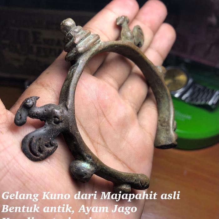 Gelang Kuno Perunggu Ayam Asli Majapahit