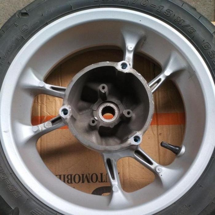velg nmax belakang original