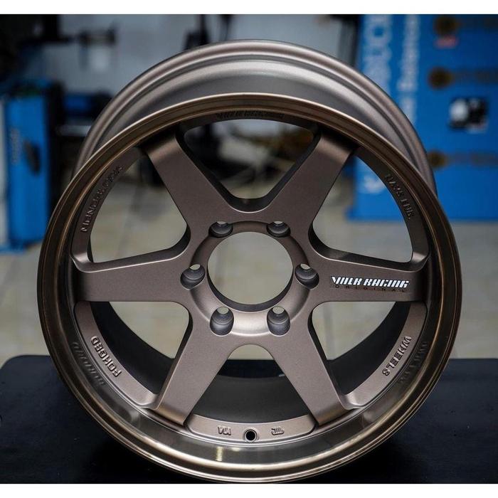 Velg Mobil Ring 18 Volk Rays Te37 Ring 18 Pcd 6X139 Velg Mobil Ring 18 Velg Mobil R18Toyota Fortuner
