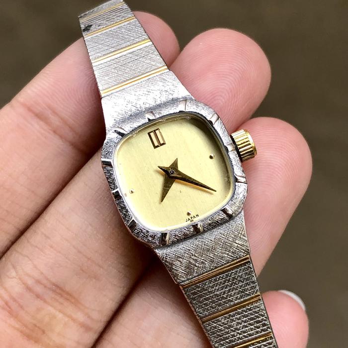 Citizen Menard Illuneige Quartz
