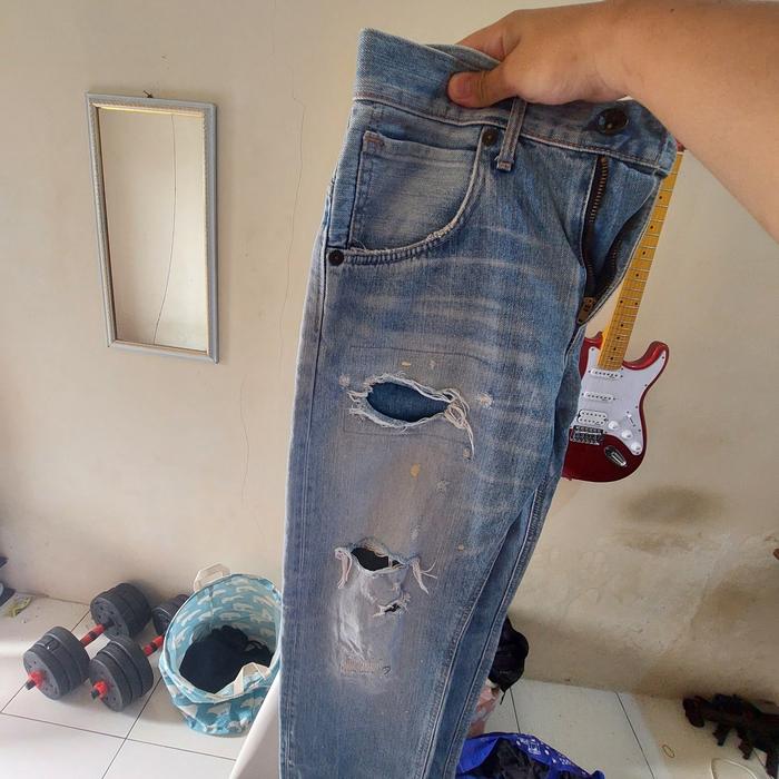 celana jeans edwin size 30 edisi sobek" preloved