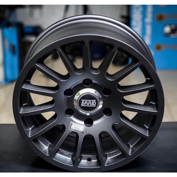 Velg Mobil Ring 17 Braid Winrace-S Ring 17 Pcd 6X1397 Velg Mobil Ring 17 Velg Mobil R17 Toyota Fortu