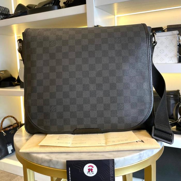 Louis Vuitton Damier Messenger Bag 1