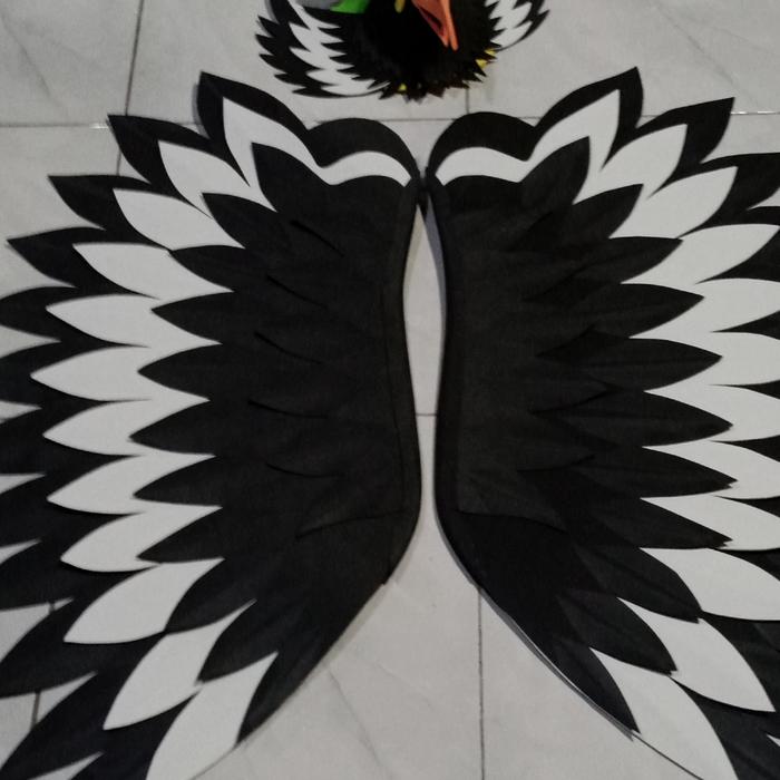 kostum karakter burung beo