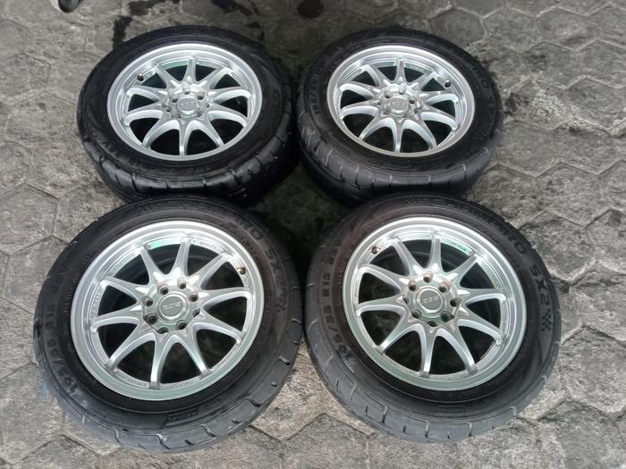 VELG MOBIL SEKEN RAYS CE28 RING 15 LEBAR 6,5 PCD 4X100 4X114 ET38 SILVER + BAN GT SX2 195 55 R15 BUA