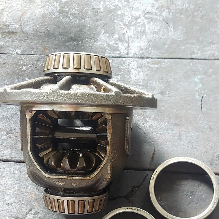 tengkorak gardan assy colt T120 ss/futura original
