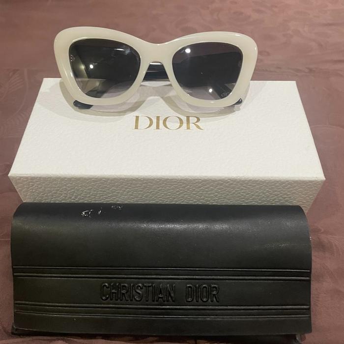 Preloved excellent Dior sunglasses