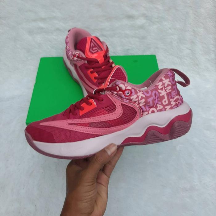 Sepatu Women Nike Giannis Immortality 3 Red Pink  Original Guarantee