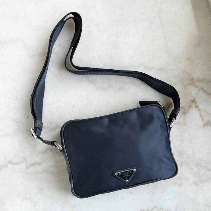Original - Prada Nylon Navy Blue Messenger Bag Tas Selempang Pria